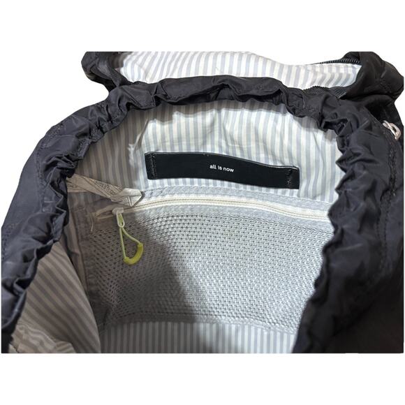 Rare Lululemon Traveling Yogini Rucksack Backpack Discontinued Black White main image 5